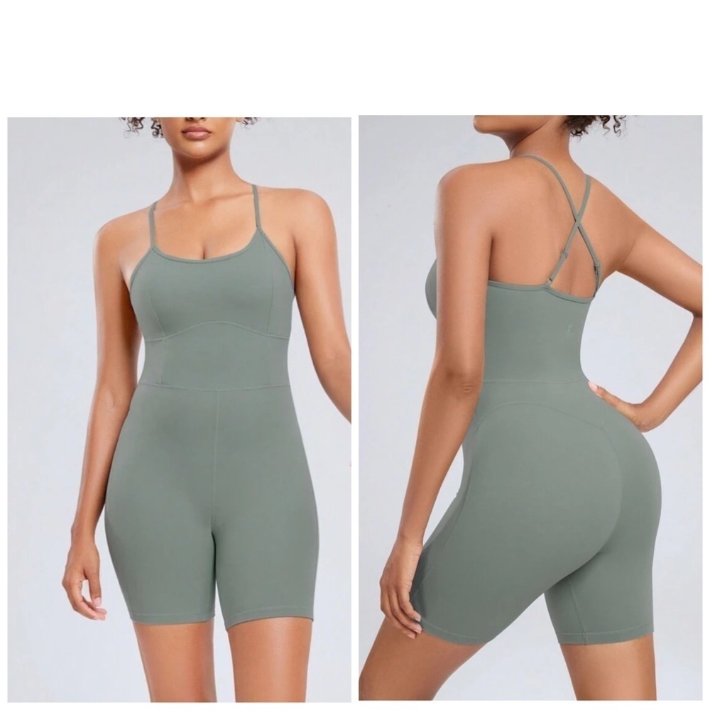 🆕LA Kotten Activewear Jumpsuit Romper Sage S🆕